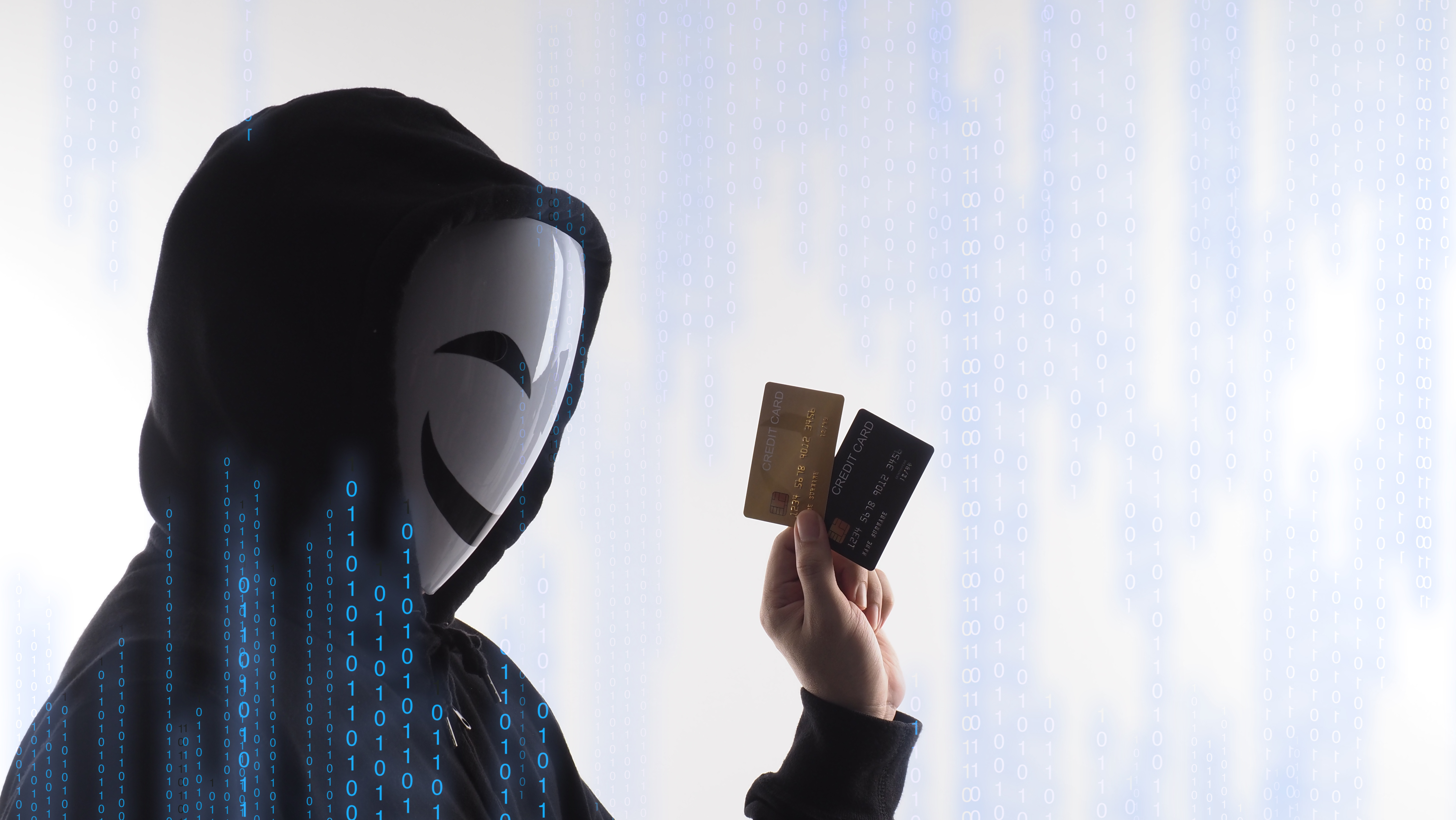 Hacker-stieling-credit-cards-data-1348335.jpg
